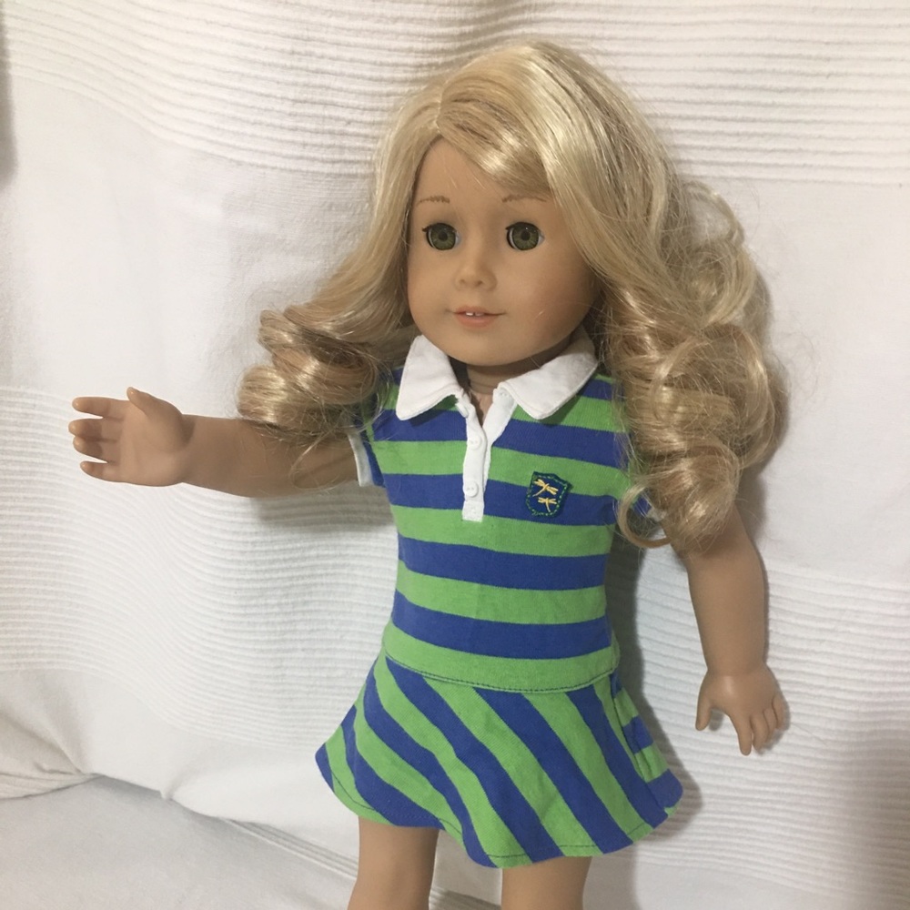 American Girl Doll Lanie GOTY 2010 with clothes and accessories